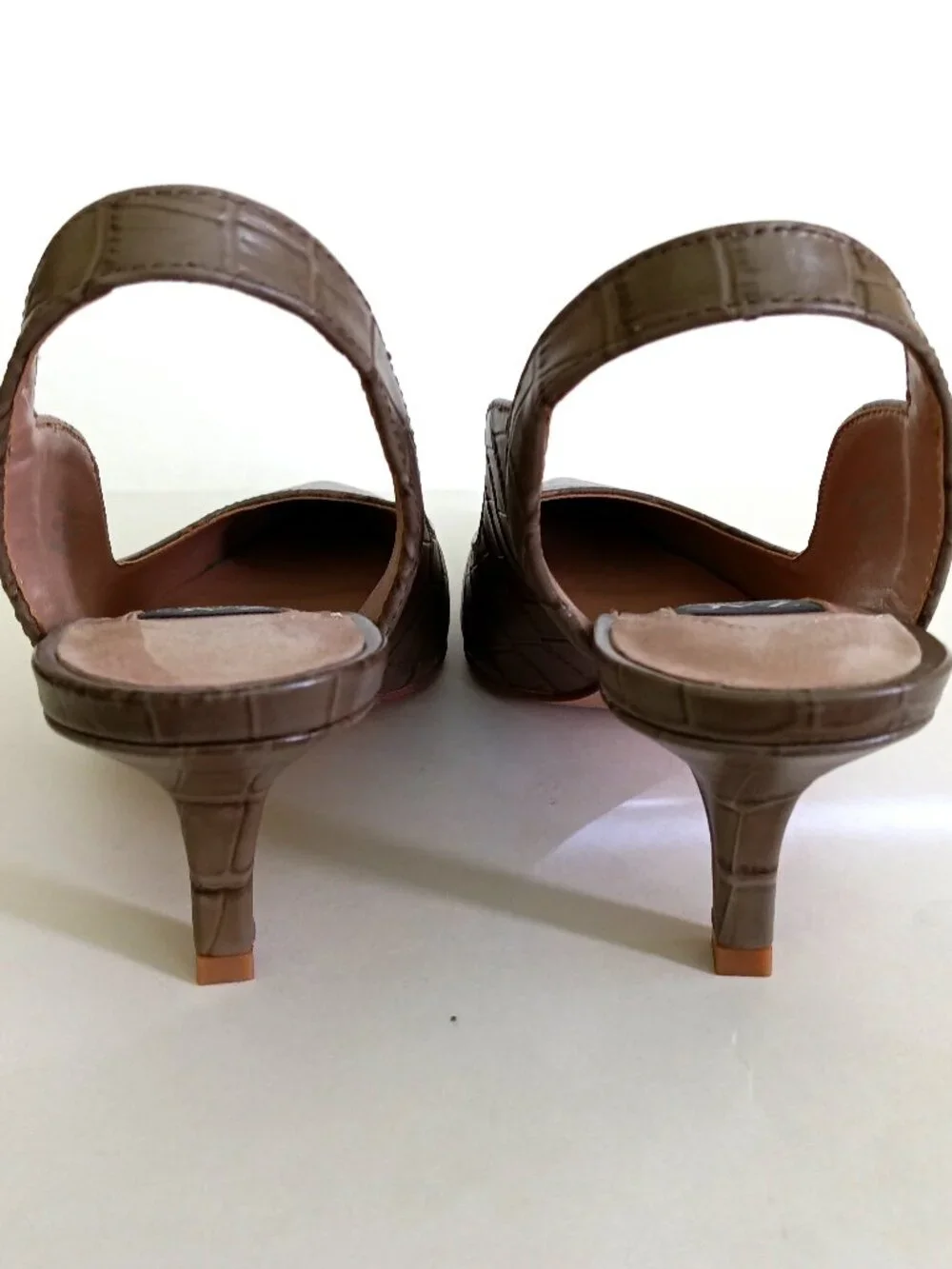 Zac Posen - Leather Elegant Pointed Toe Pumps - 6.5 M